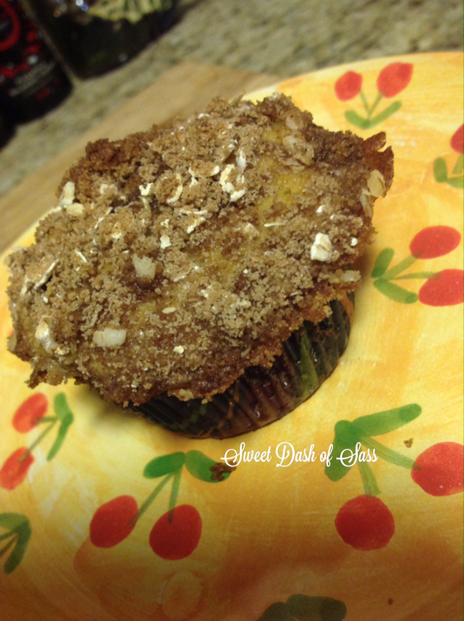 Pumpkin-Banana Streusel Muffins - www.SweetDashofSass.com