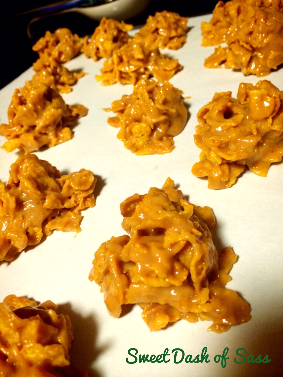 Peanut Butter Corn Flake Treats - 25 Days of Christmas, Cookie Style - www.SweetDashofSass.com