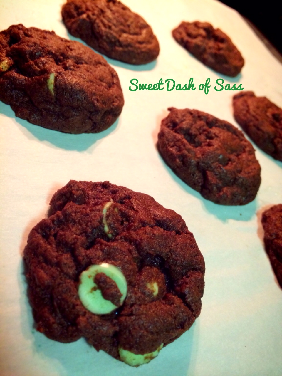 Chocolate Mint Cookies - 25 Days of Christmas - Cookie Style - www.SweetDashofSass.com
