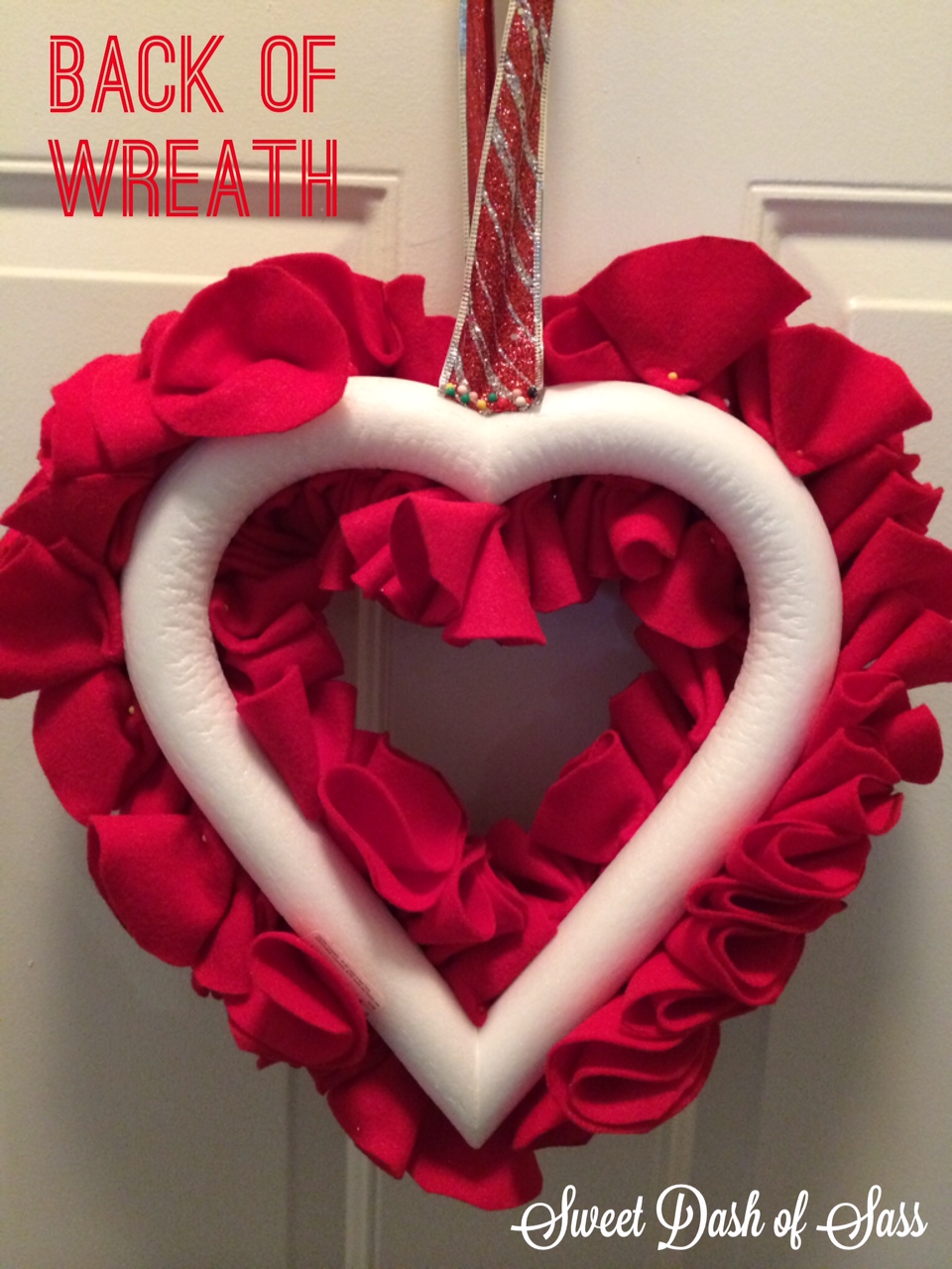 Heart Wreath - www.SweetDashofSass.com