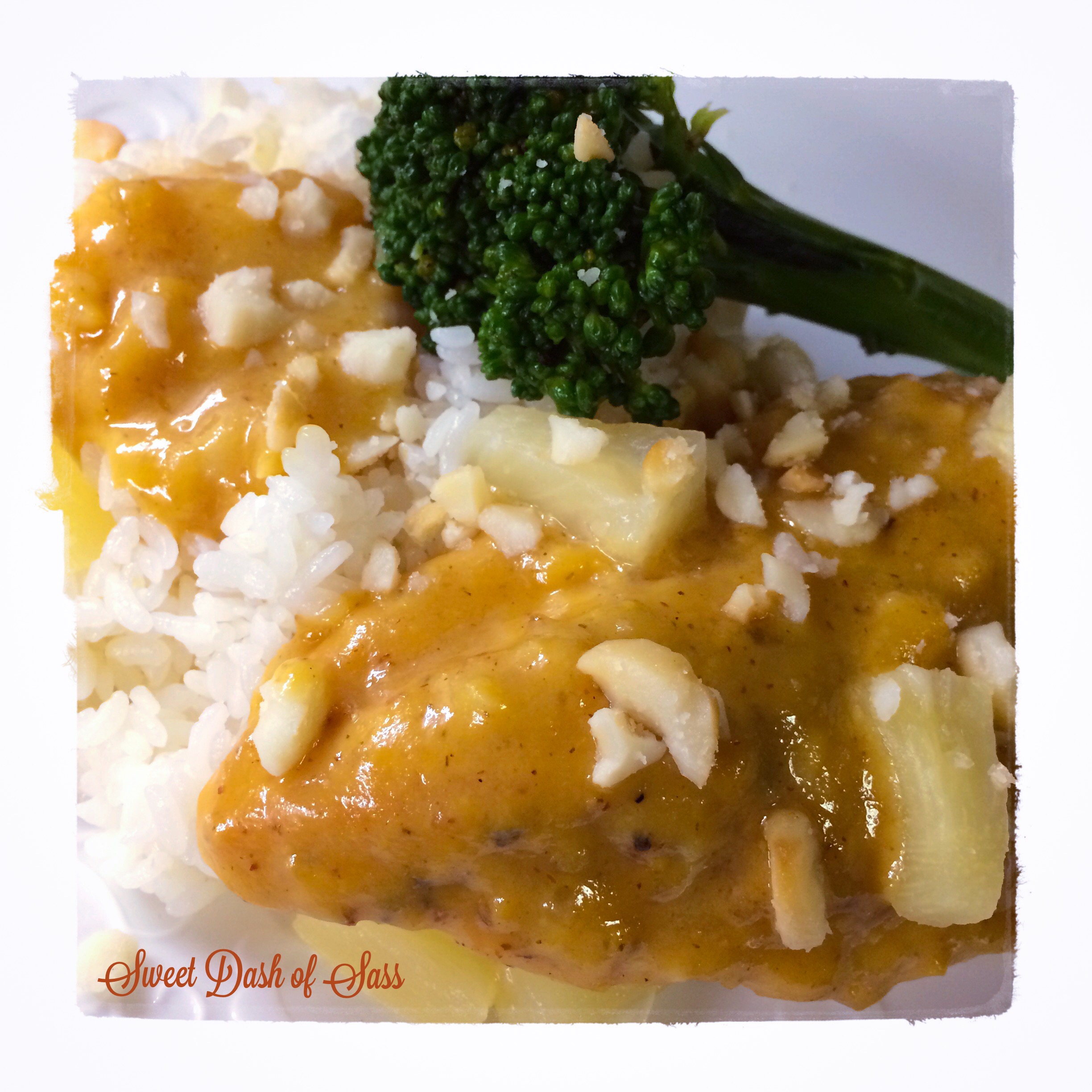 Hawaiian Honey Mustard Chicken - www.SweetDashofSass.com - a little taste of Hawaii back on the Mainland.  Super Easy!  